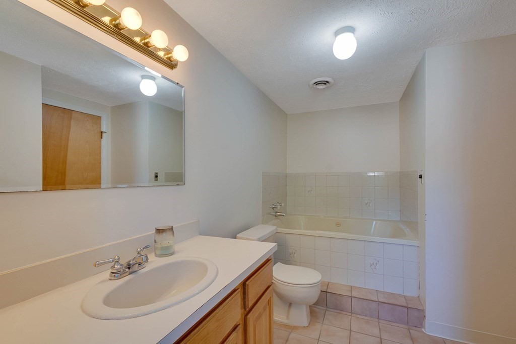 83 East Bluff Road, Unit 83 Ashland, MA 01721 - Photo 12 of 22 Gallery Image 12