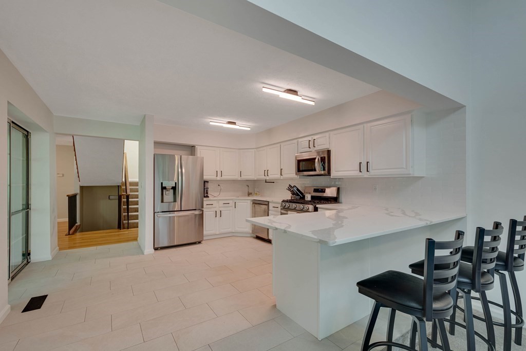 83 East Bluff Road, Unit 83 Ashland, MA 01721 - Photo 2 of 22 Gallery Image 2