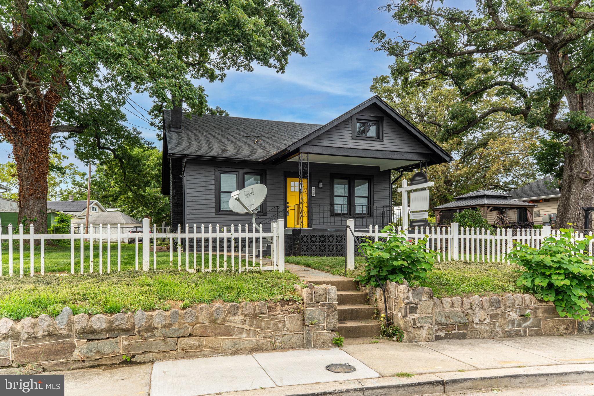 4412 Bowen Road Southeast Washington, DC 20019 - Photo 4 of 33 Gallery Image 4