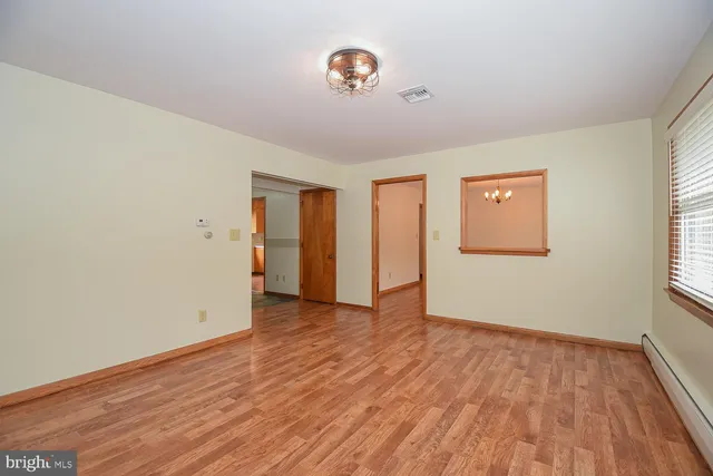 $1,200 | 233 South Mineral Street, Keyser, WV 26726