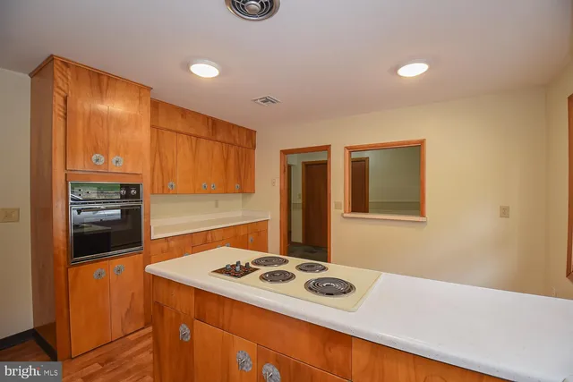 $1,200 | 233 South Mineral Street, Keyser, WV 26726