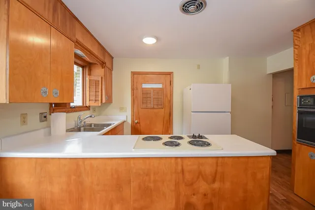 $1,200 | 233 South Mineral Street, Keyser, WV 26726