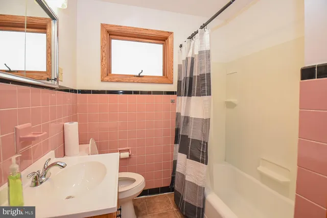 $1,200 | 233 South Mineral Street, Keyser, WV 26726