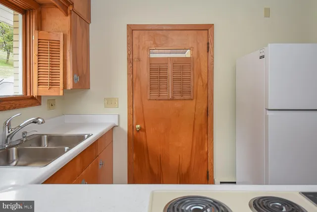 $1,200 | 233 South Mineral Street, Keyser, WV 26726