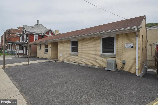 $1,200 | 233 South Mineral Street, Keyser, WV 26726
