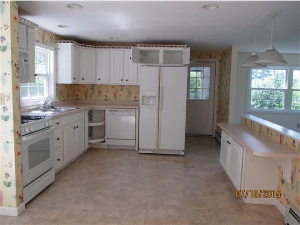28 Airport Road Concord, NH 03301 - Photo 3 of 6
