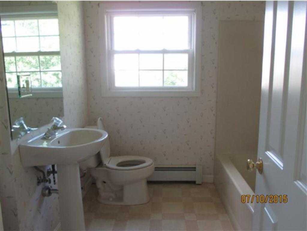 28 Airport Road Concord, NH 03301 - Photo 5 of 6