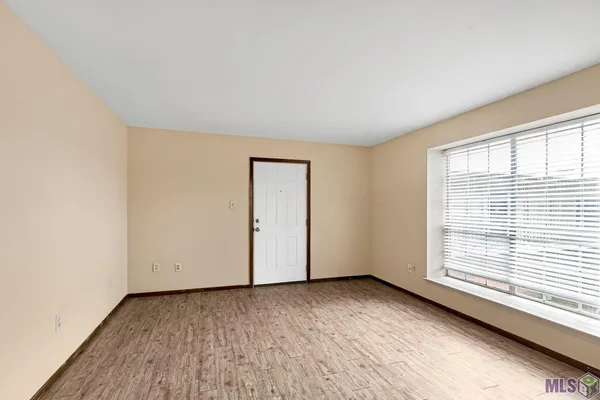 $650 | 2100 College Drive, Unit 128, Baton Rouge, LA 70808