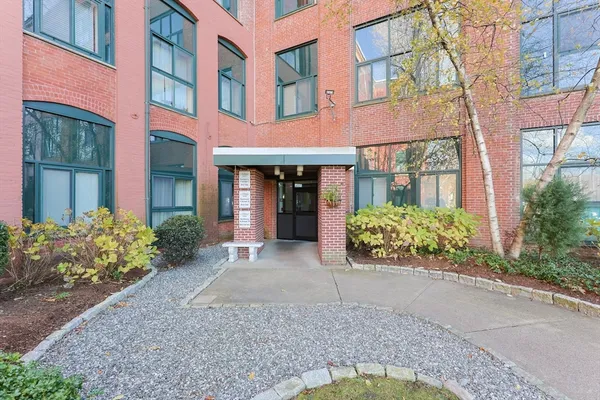 $370,000 | 150 Rumford Avenue, Unit 110, Mansfield, MA 02048