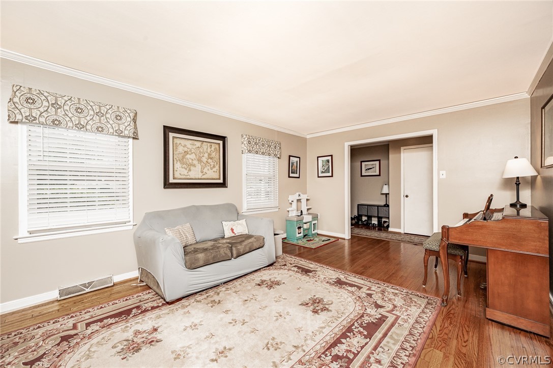 8371 Cardova Road Richmond, VA 23227 - Photo 4 of 25 Living room