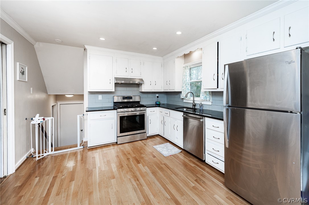 8371 Cardova Road Richmond, VA 23227 - Photo 8 of 25 Kitchen
