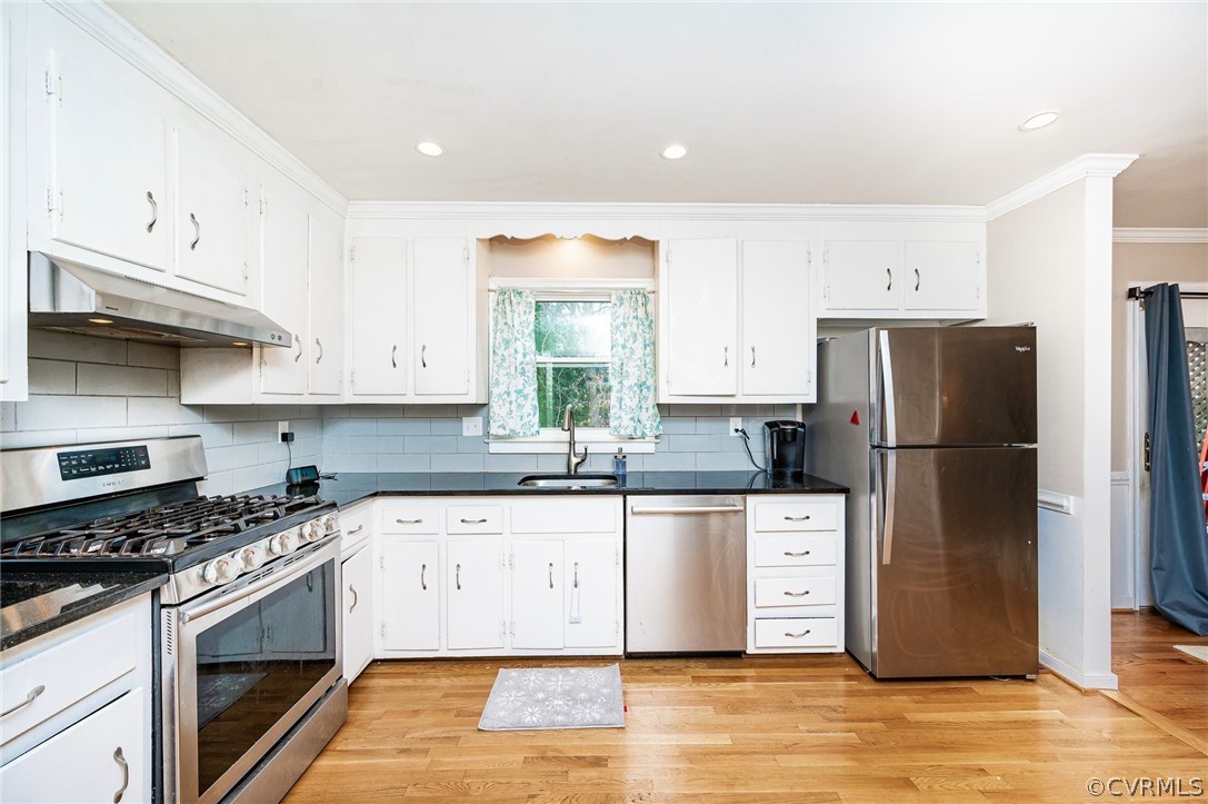 8371 Cardova Road Richmond, VA 23227 - Photo 9 of 25 Kitchen