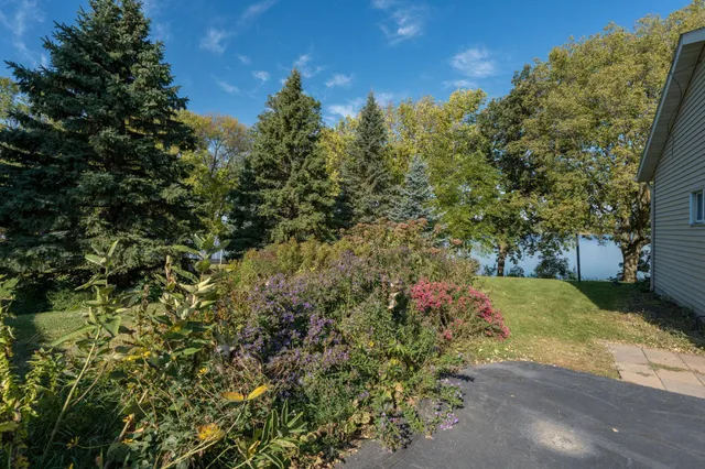 $729,900 | 26728 Sioux Trail, Madison Lake, MN 56063