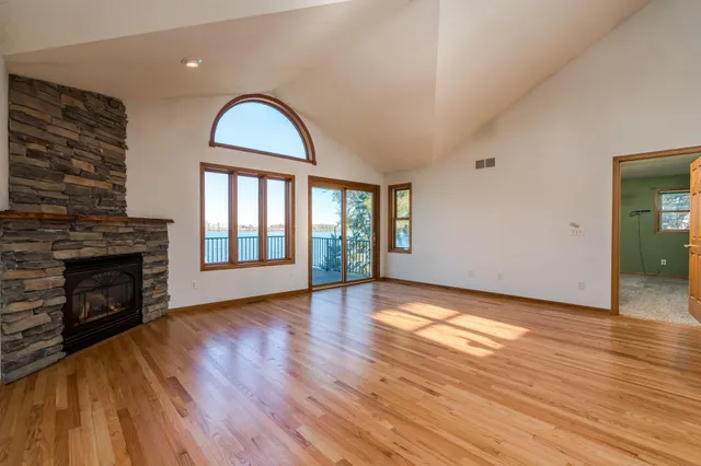 $729,900 | 26728 Sioux Trail, Madison Lake, MN 56063