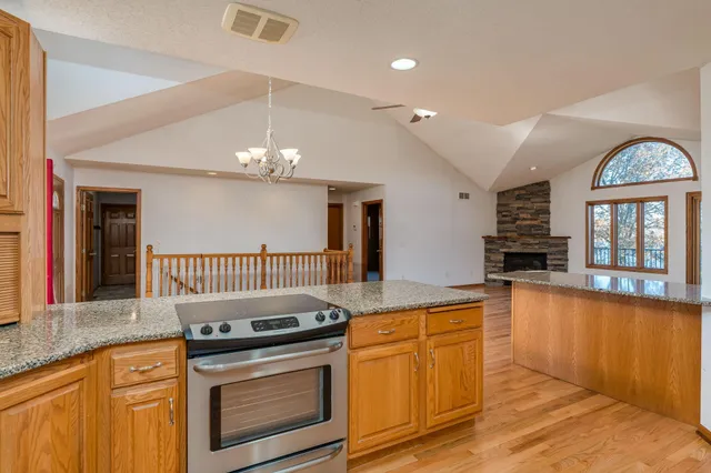 $729,900 | 26728 Sioux Trail, Madison Lake, MN 56063