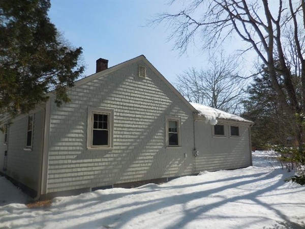 364 Sandwich Road Falmouth, MA 02536 - Photo 3 of 4 Gallery Image 3