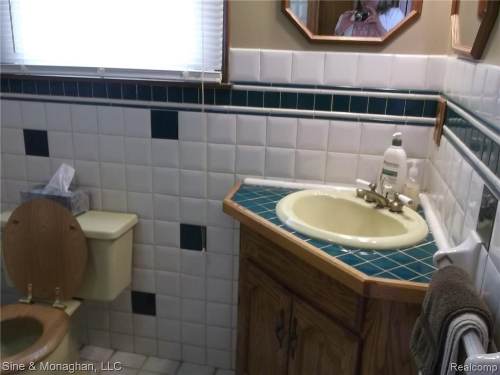 6457 Trumble Road St. Clair, MI 48079 - Photo 10 of 27 #9 DSCF0031.JPG