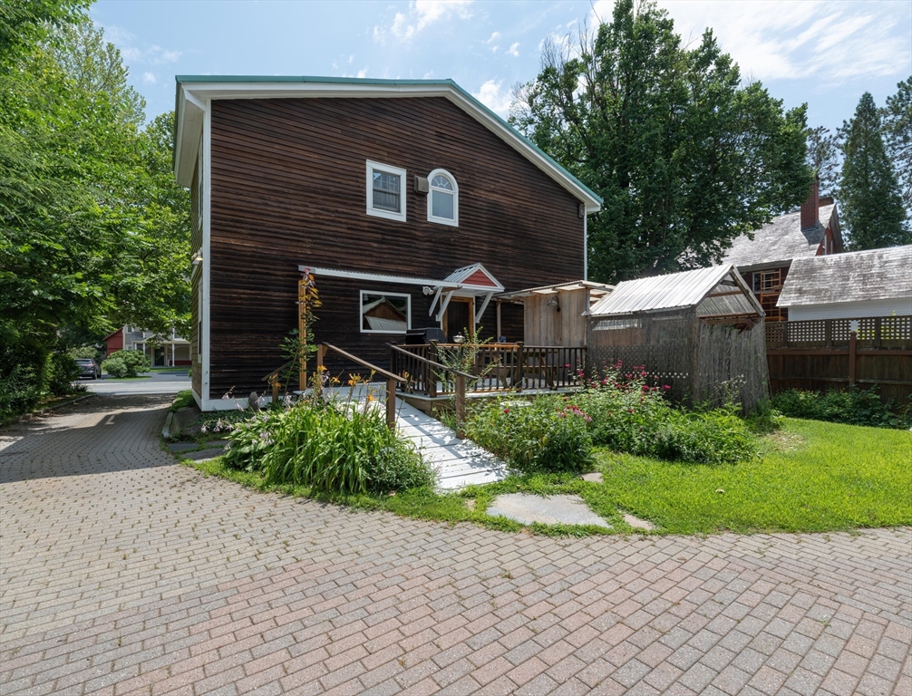 14 Main Street Shelburne, MA 01370 - Photo 2 of 39 Gallery Image 2