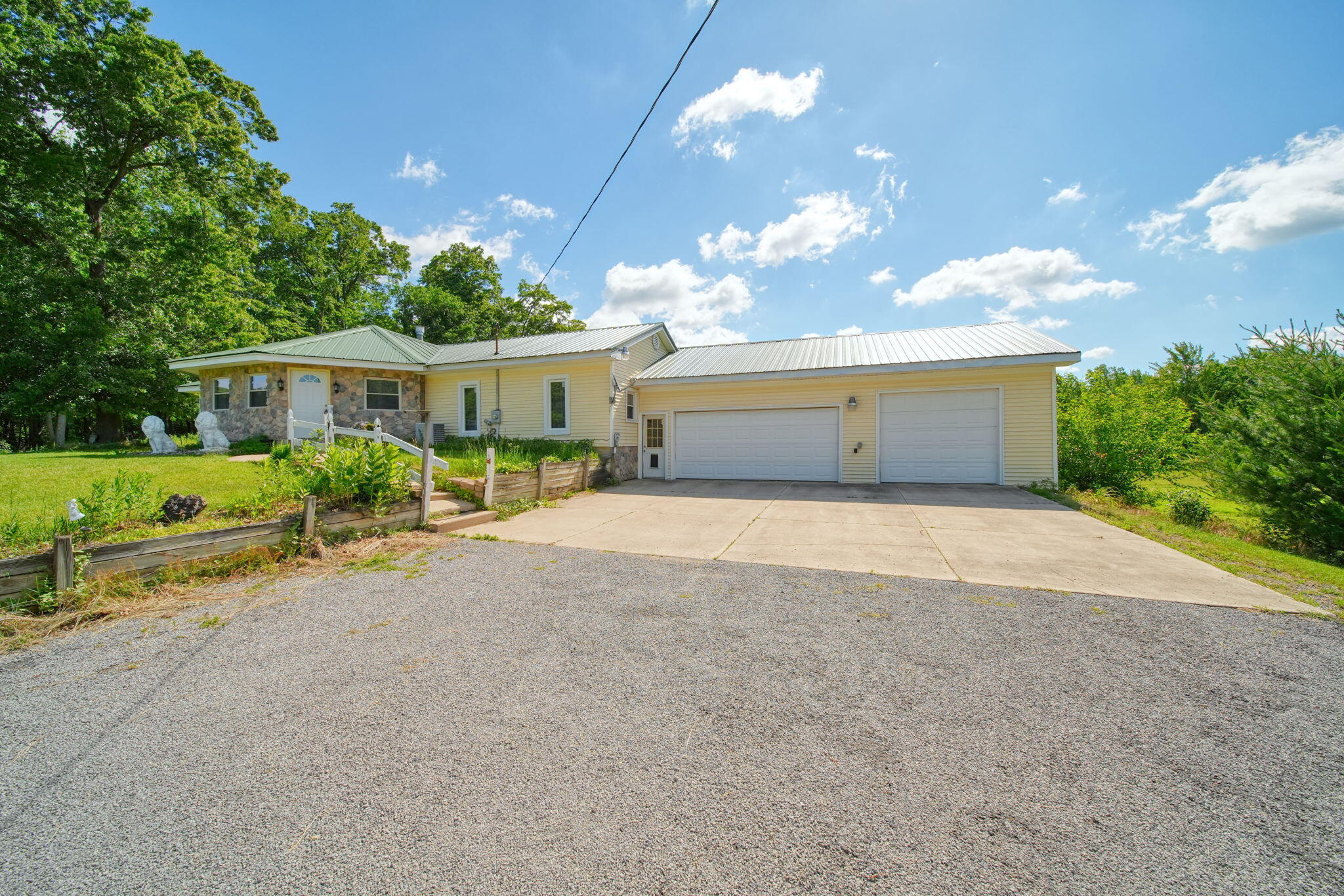 5995 North Sandstone Road Jackson, MI 49201 - Photo 2 of 70 3-web-or-mls-DSC03460_HDR - Copy