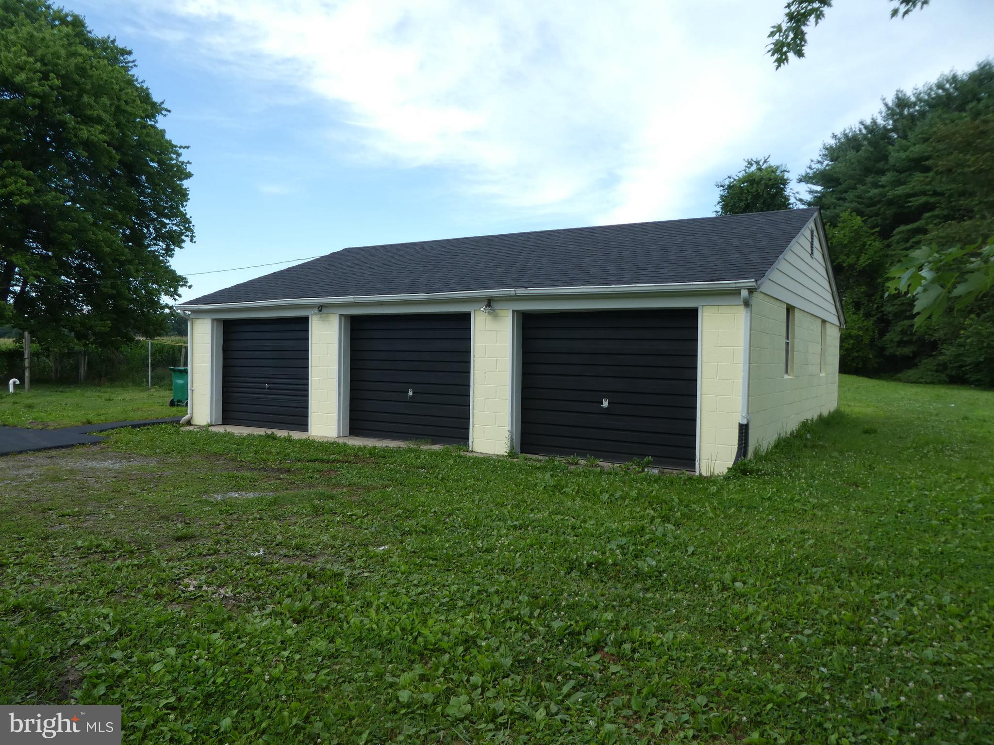 4564 Kenton Road Dover, DE 19904 - Photo 3 of 20