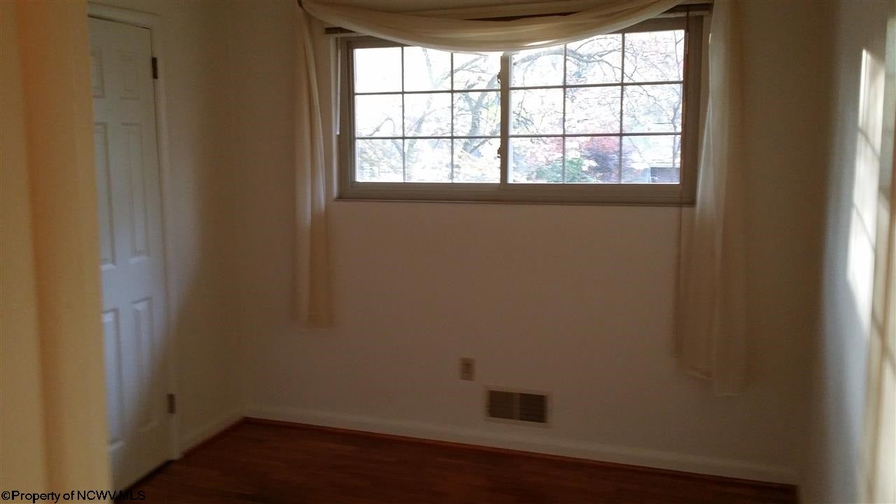 1244 Briarcliff Road Bridgeport, WV 26330 - Photo 12 of 17 Gallery Image 12