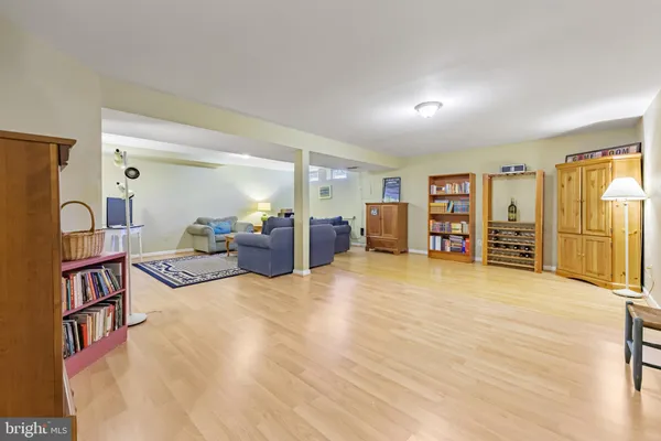$889,000 | 1431 Flynn Court, Herndon, VA 20170