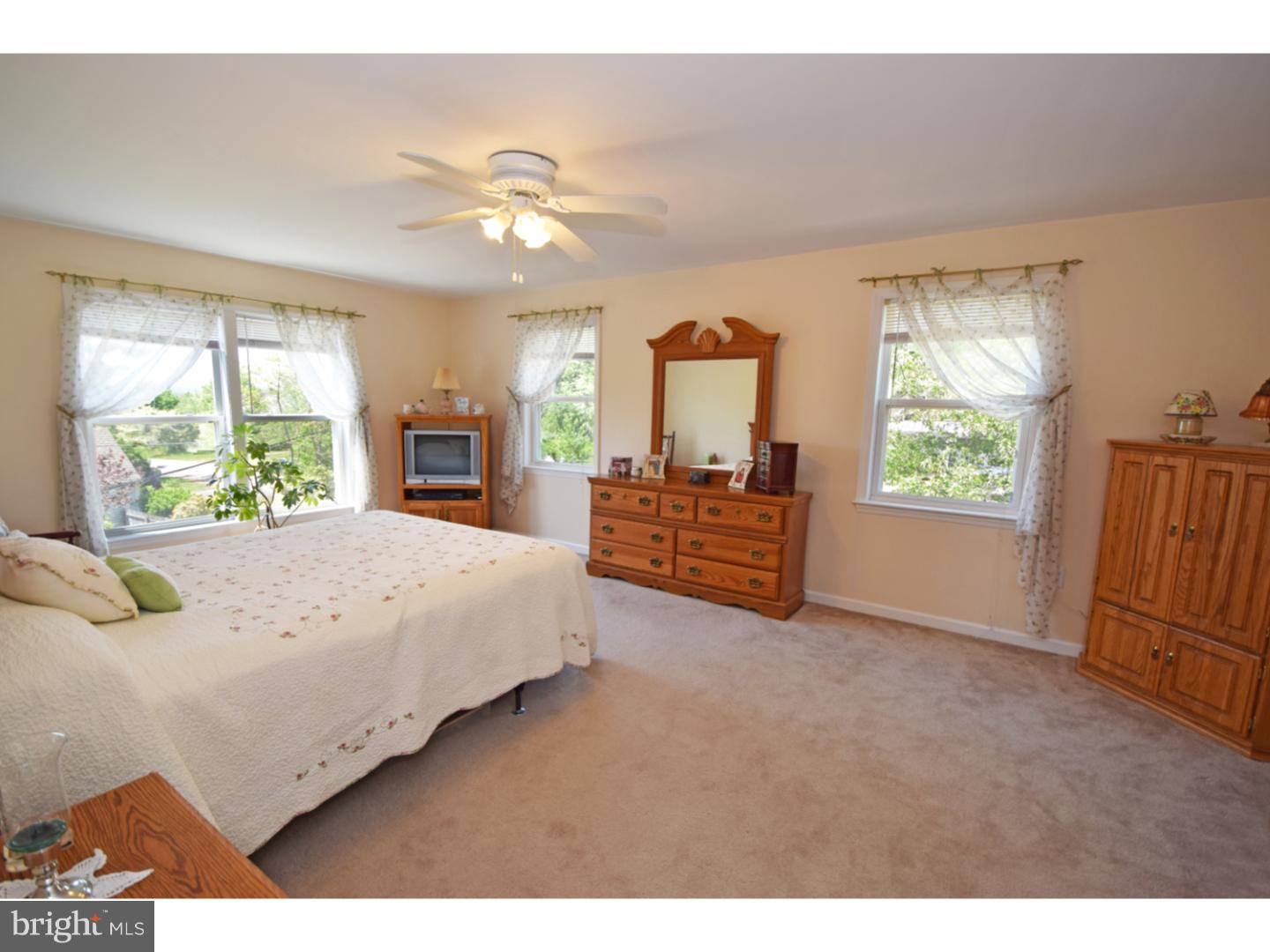 73 Delaware Road Lambertville, NJ 08530 - Photo 11 of 25