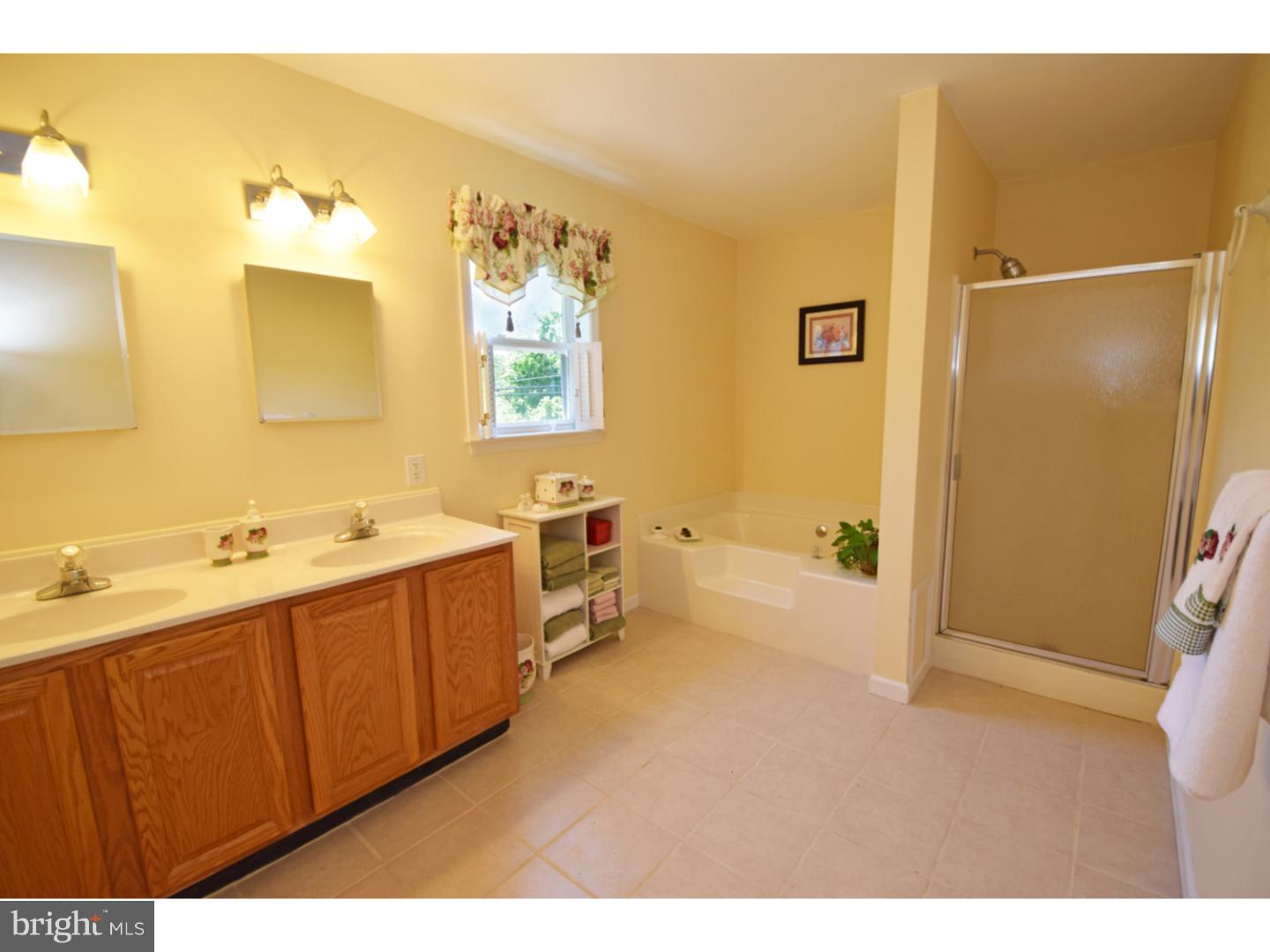 73 Delaware Road Lambertville, NJ 08530 - Photo 13 of 25