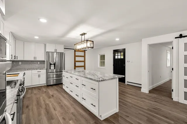 $649,900 | 200 Mountain Road, Weare, NH 03281