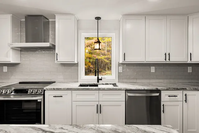 $649,900 | 200 Mountain Road, Weare, NH 03281