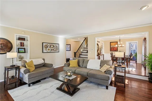 $499,500 | 4014 Northeast Woodridge Drive, Lee's Summit, MO 64064