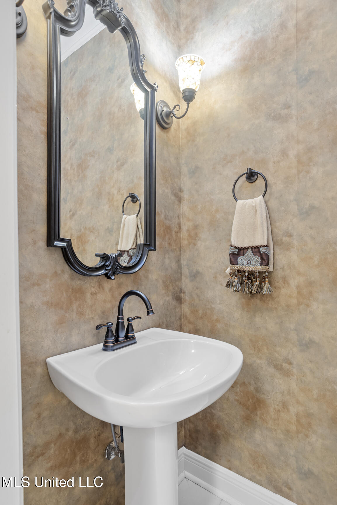 139 Sunflower Road Madison, MS 39110 - Photo 32 of 47 139 Sunflower-22