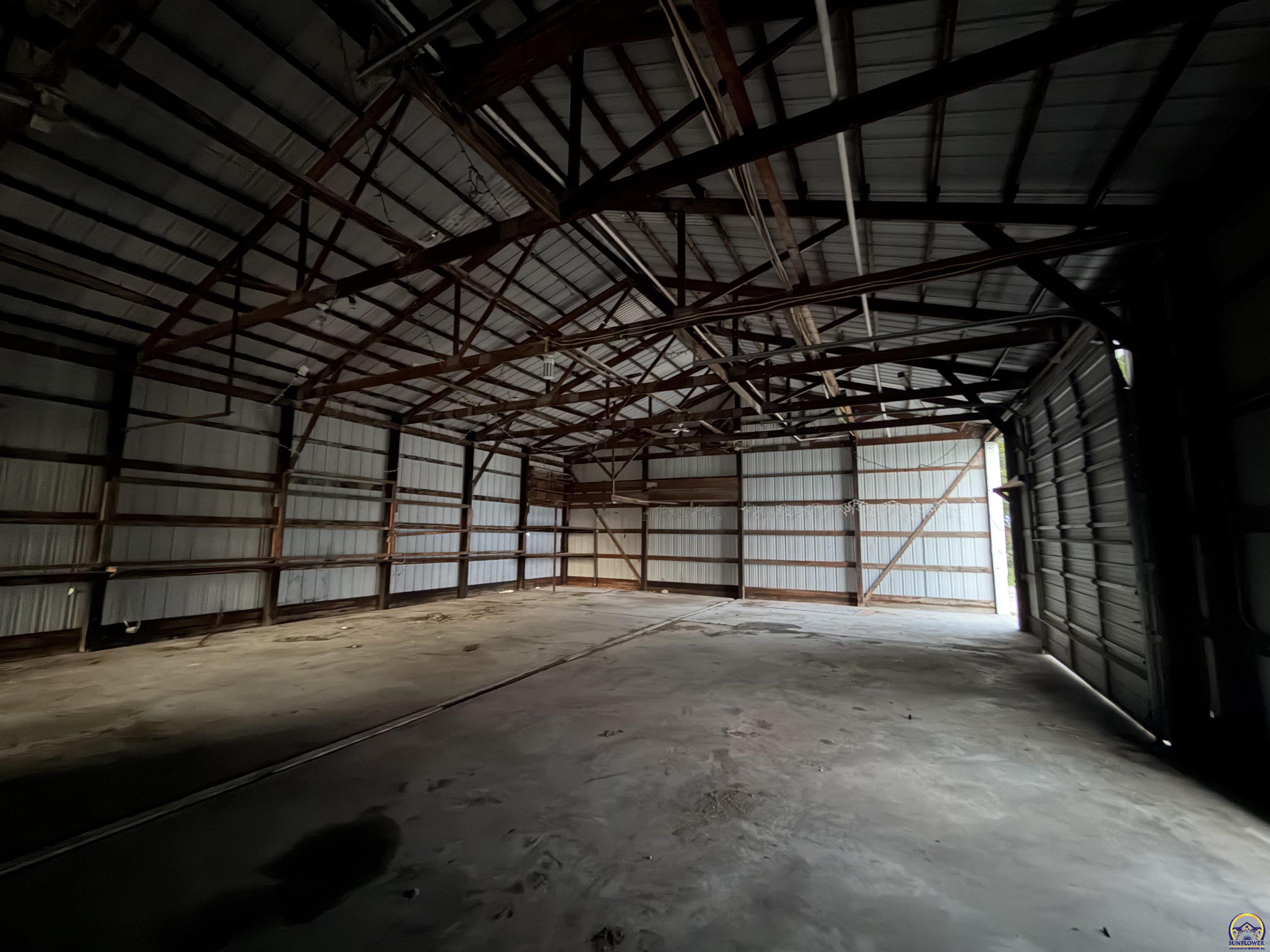 12318 246 Road Holton, KS 66436 - Photo 42 of 70