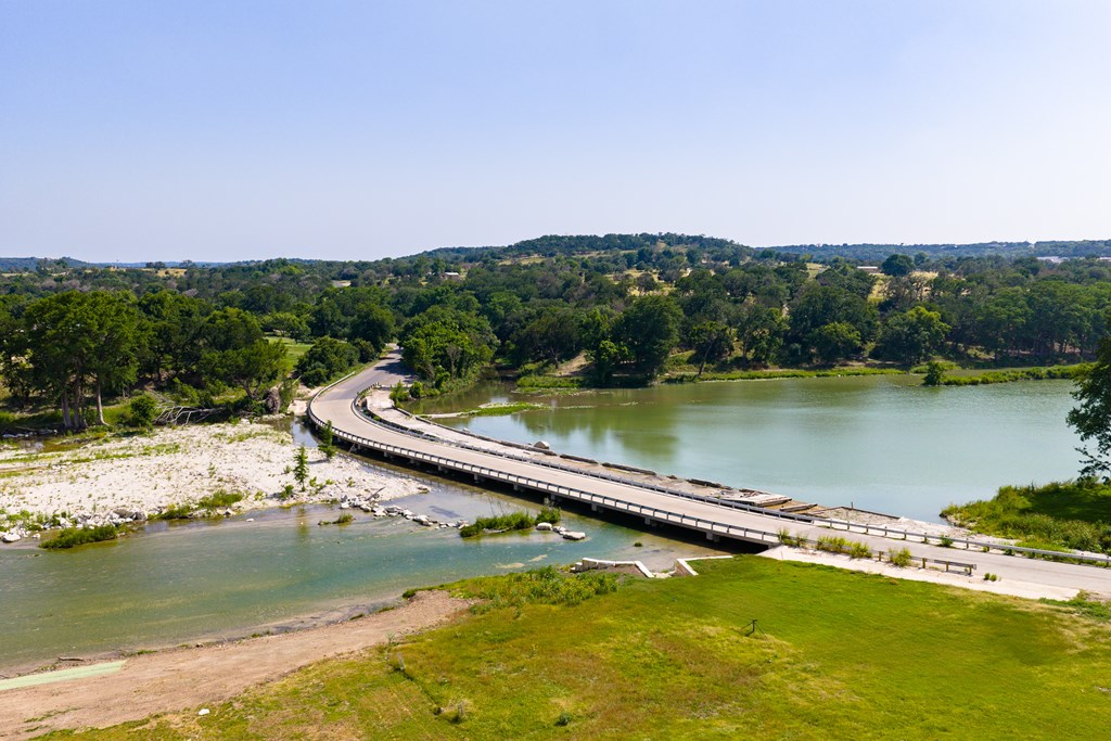 129 Old Ingram Loop Ingram, TX 78025 - Photo 24 of 26