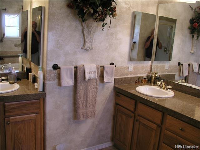 8991 Hunters Way Highlands Ranch, CO 80129 - Photo 20 of 25 Gallery Image 20