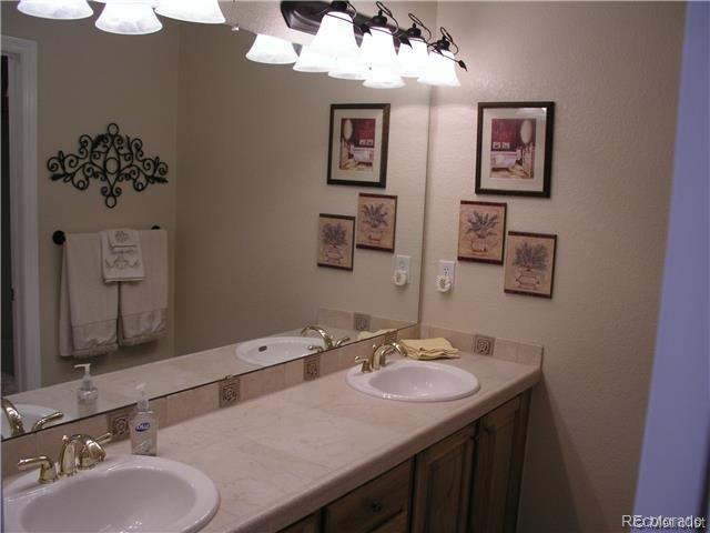 8991 Hunters Way Highlands Ranch, CO 80129 - Photo 21 of 25 Gallery Image 21
