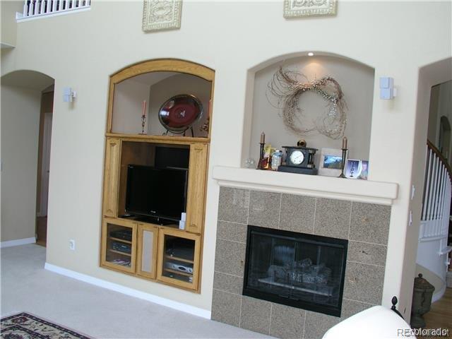 8991 Hunters Way Highlands Ranch, CO 80129 - Photo 5 of 25 Gallery Image 5