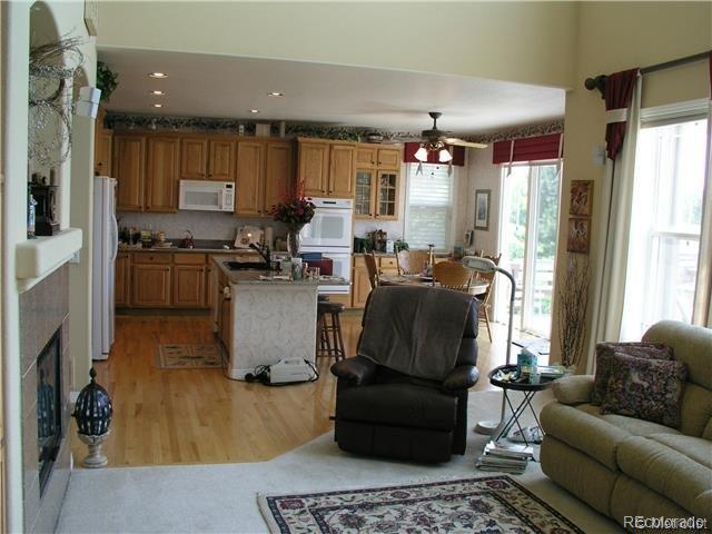 8991 Hunters Way Highlands Ranch, CO 80129 - Photo 7 of 25 Gallery Image 7