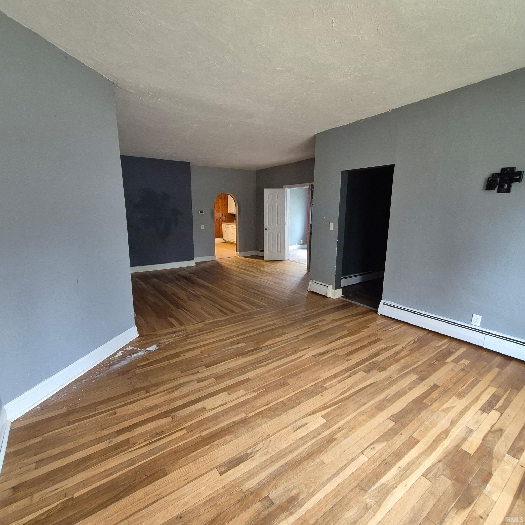 209 North Walnut Street Alexandria, IN 46001 - Photo 4 of 10