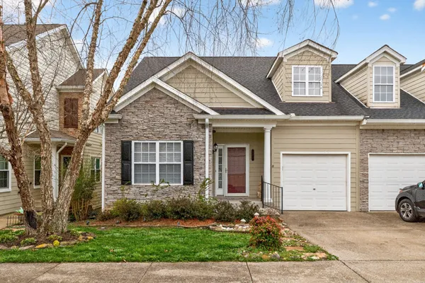 $390,000 | 257 Harbor Village Drive, Madison, TN 37115