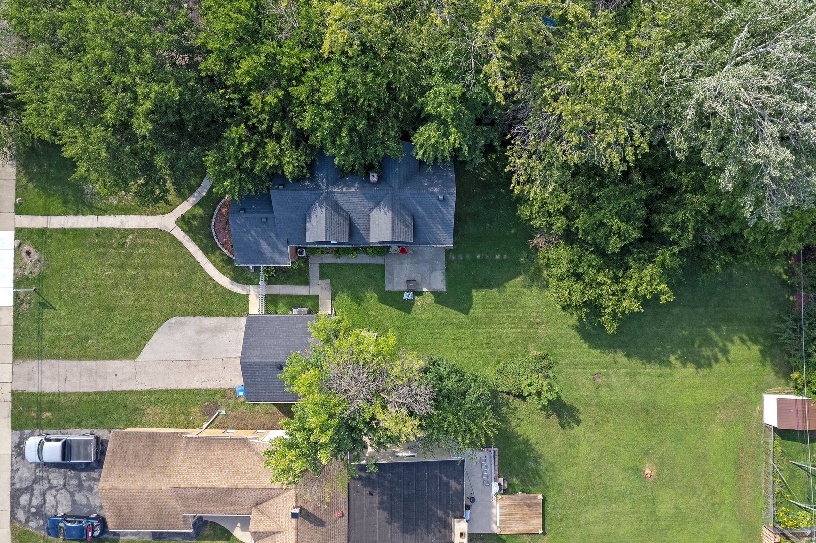 5648 Hawthorne Avenue Berkeley, IL 60163 - Photo 25 of 25 an aerial view of a house with pool outdoor seating and yard
