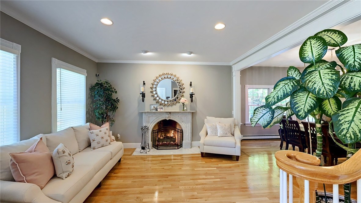 435 Wickham Road North Kingstown, RI 02852 - Photo 2 of 29 Gallery Image 2