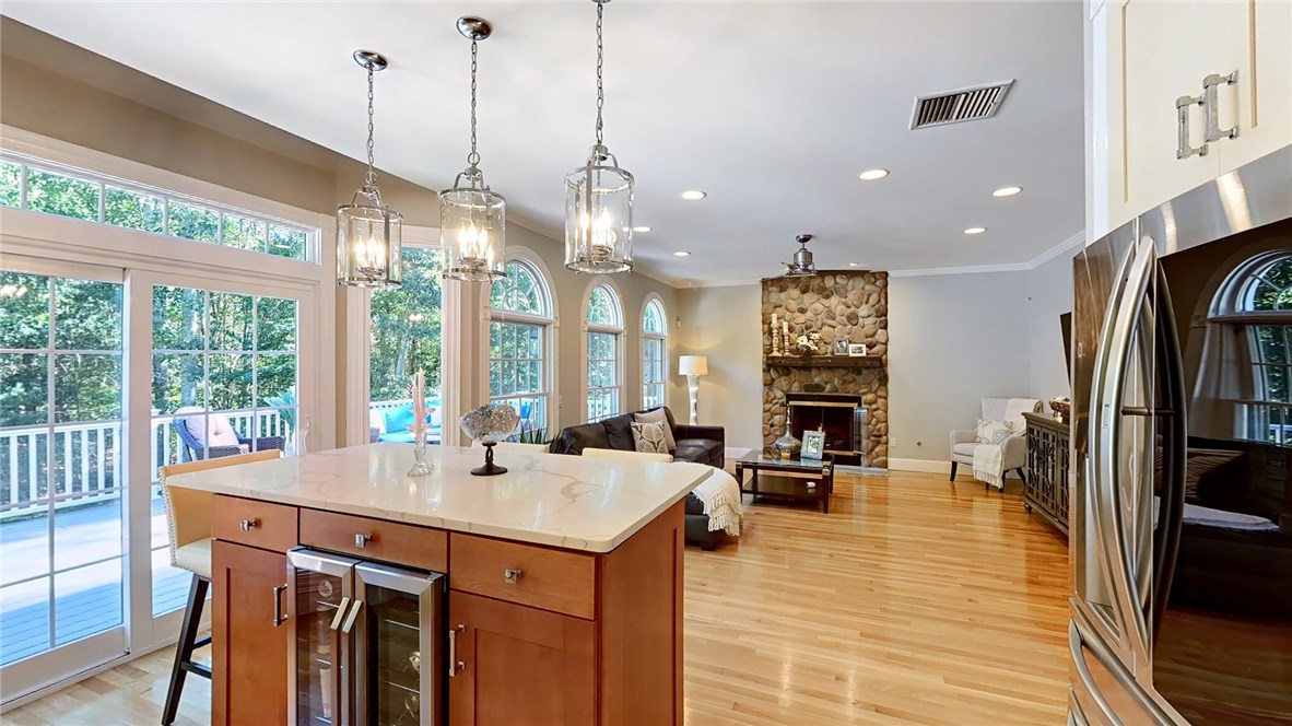 435 Wickham Road North Kingstown, RI 02852 - Photo 7 of 29 Gallery Image 7
