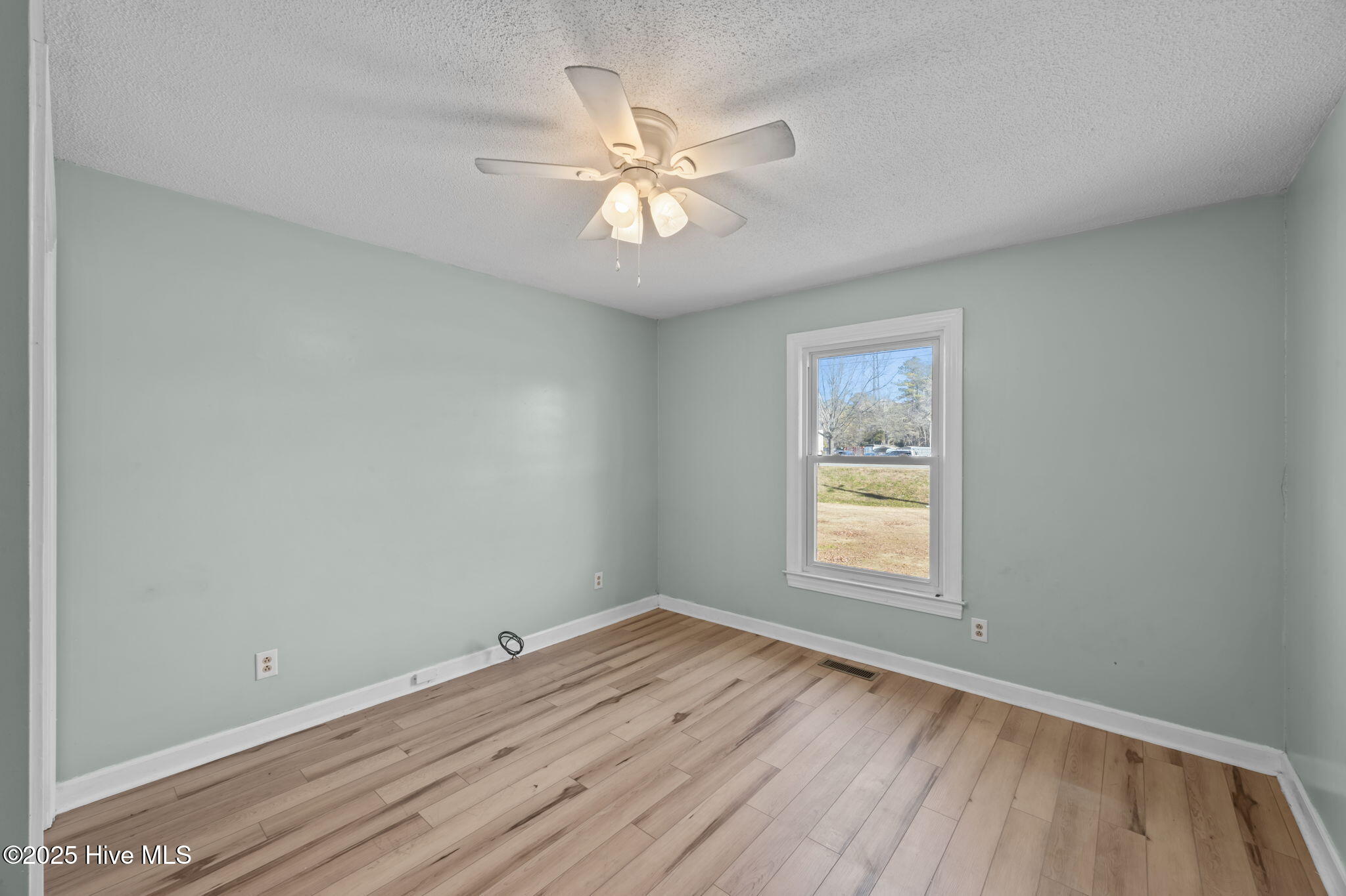 425 Washington Post Road New Bern, NC 28562 - Photo 16 of 35 21-web-or-mls-0C0A8804