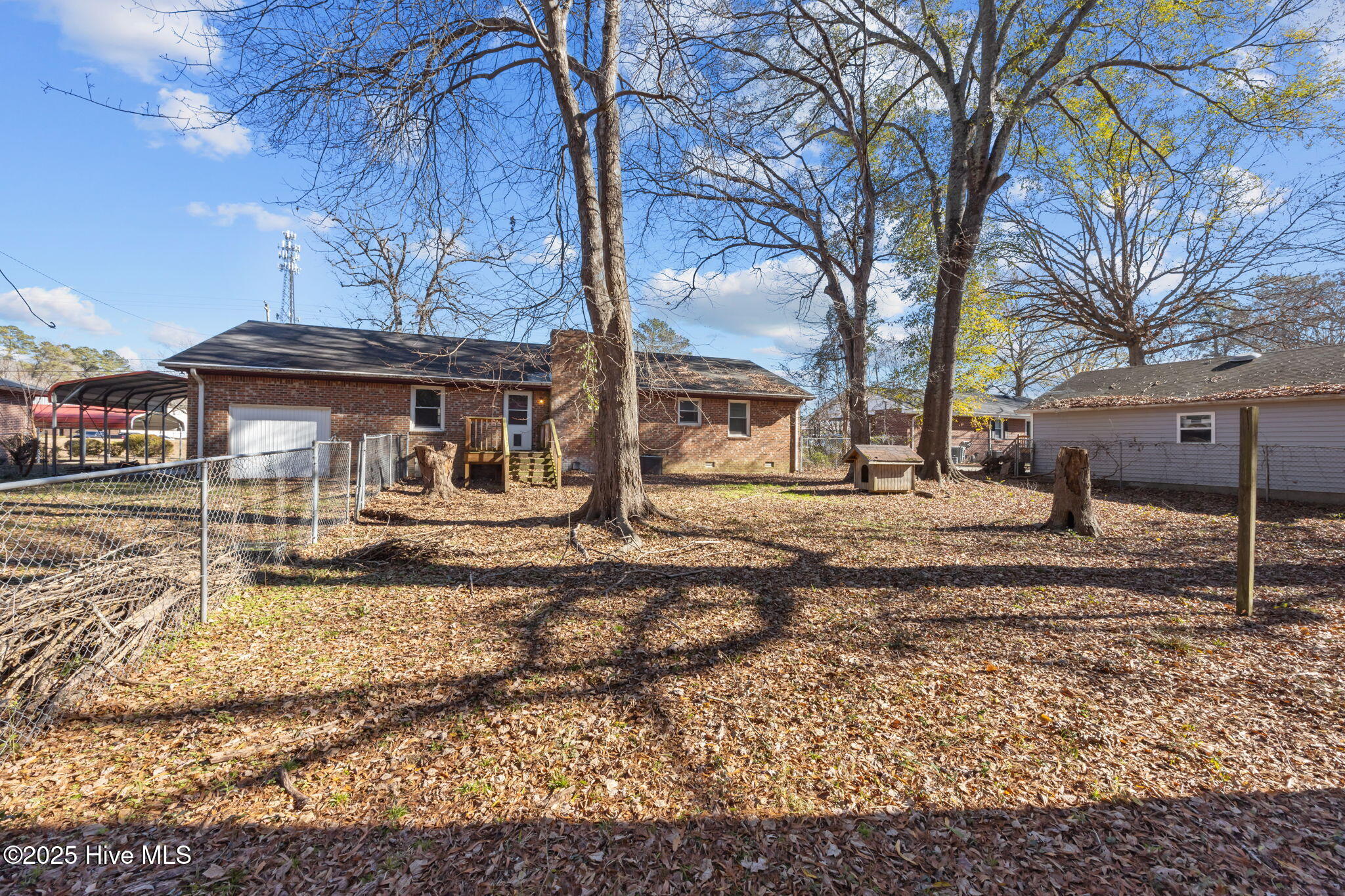 425 Washington Post Road New Bern, NC 28562 - Photo 3 of 35 Backyard