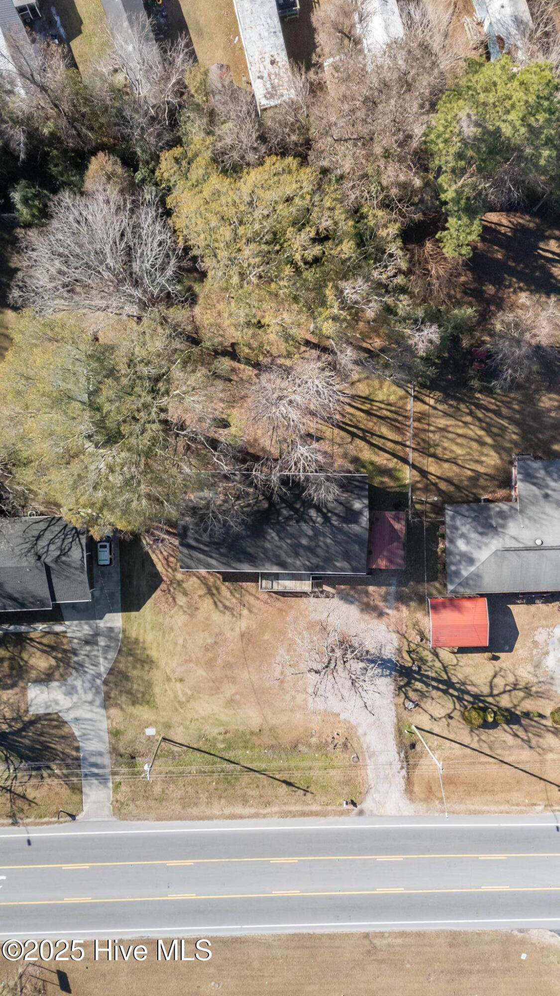 425 Washington Post Road New Bern, NC 28562 - Photo 31 of 35 44-web-or-mls-DJI_20251216114958_0023_D