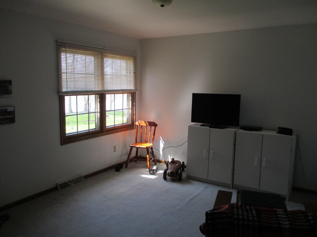 331 Rockside Drive Dixon, IL 61021 - Photo 12 of 15