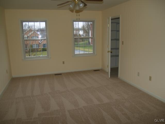 10 Riverview Circle Easton, PA 18045 - Photo 12 of 32 Gallery Image 12
