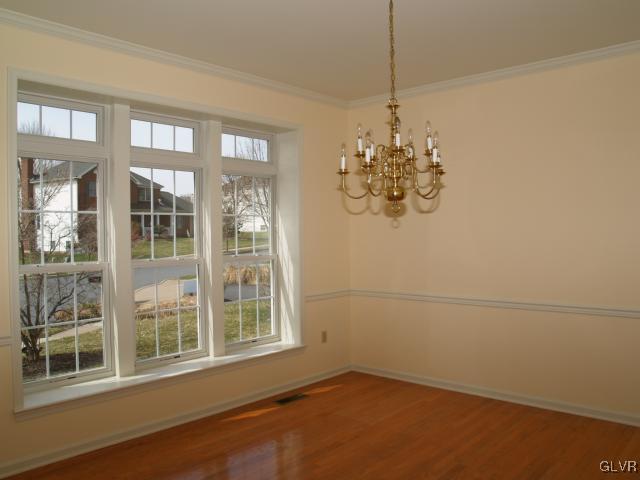 10 Riverview Circle Easton, PA 18045 - Photo 7 of 32 Gallery Image 7