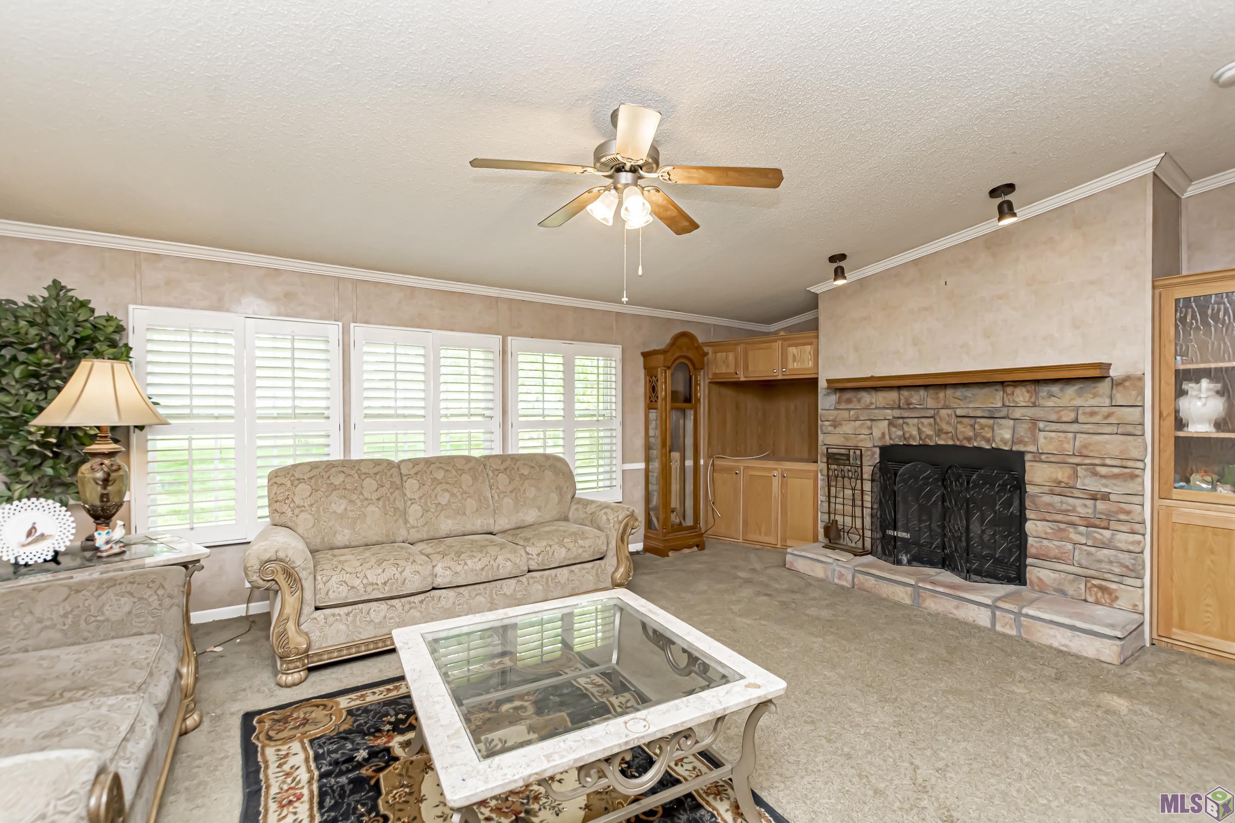 12339 Palmer Road Gonzales, LA 70737 - Photo 3 of 17 Gallery Image 3